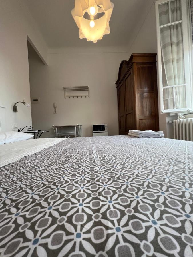 Casa Del Poeta Appartement Riva Ligure Buitenkant foto